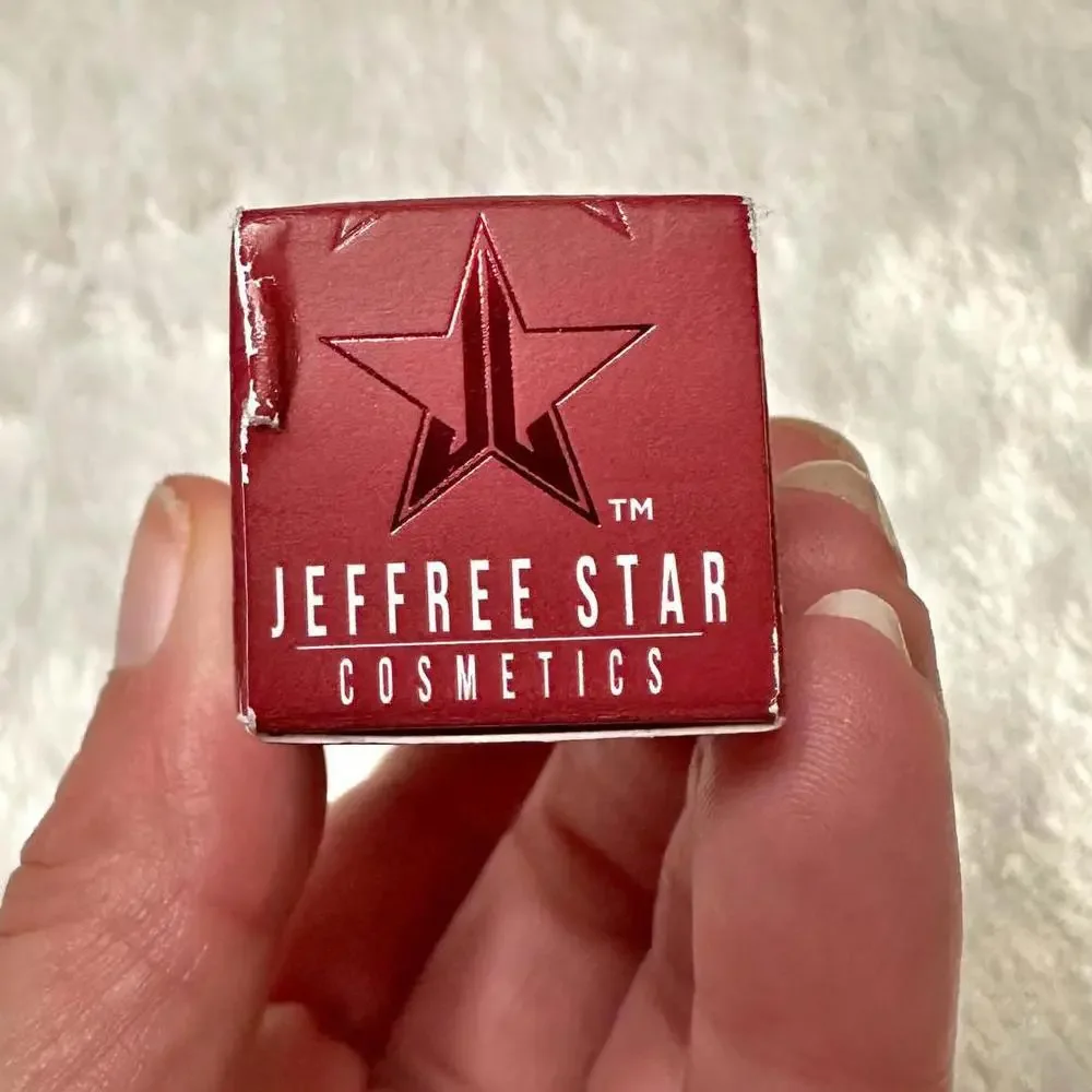NIB Jeffree Star Velvet Trap Lipstick Mouse Trap Full Size 4g